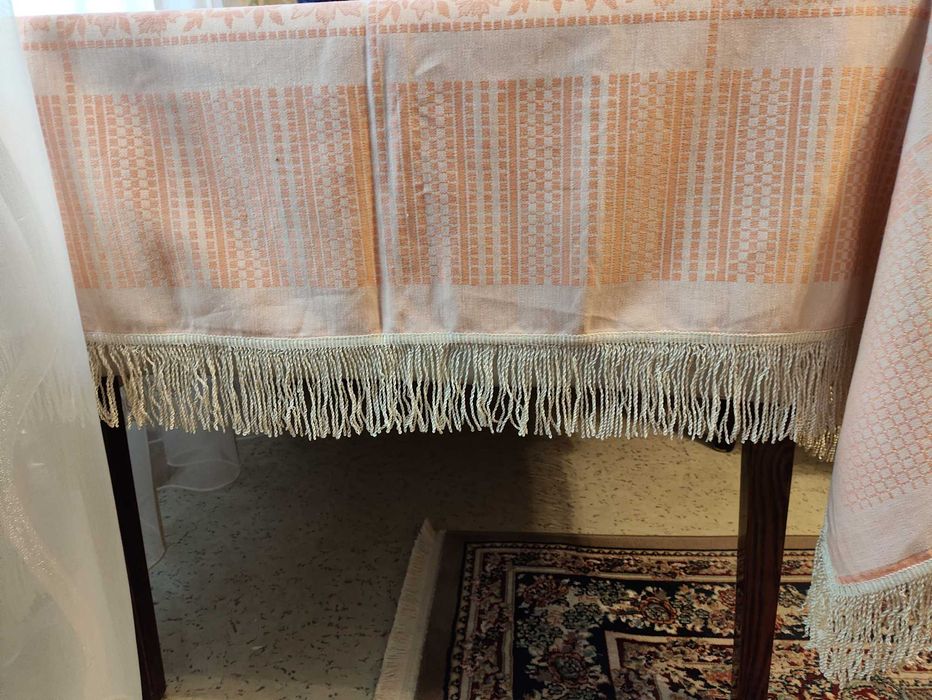 Продам новую советскую скатерть