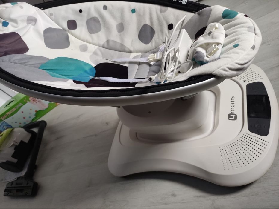 Vand balansoar pentru bebelus .