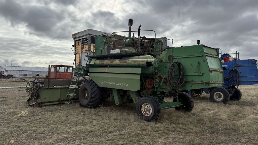 Продам комбайн Енисей 1200
