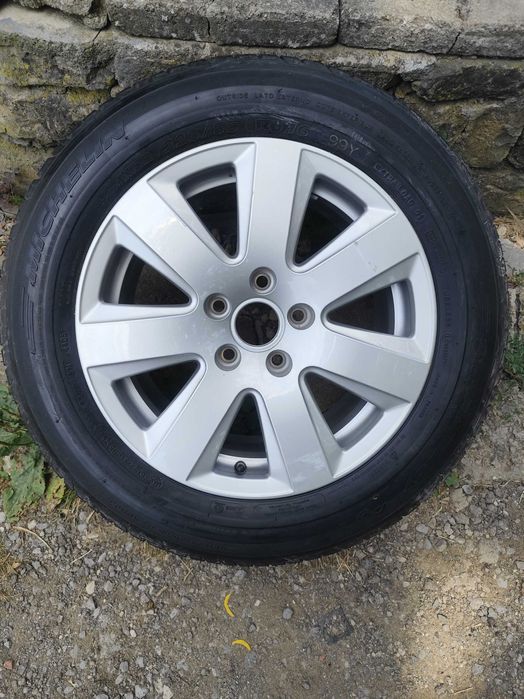 Гума с оригинална джанта  Vw/Audi