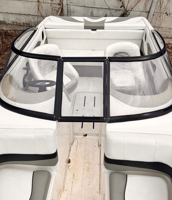 Vând o barcă Bowrider 2008 BRYANT 190 DC cu Mercruiser 4.3 MPI cu Peridoc +40721780984 ALIN