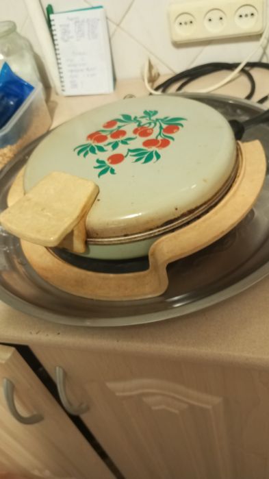Вафельница советская