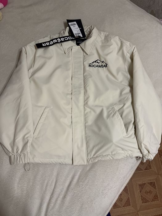 Продам новую куртку Rocawear