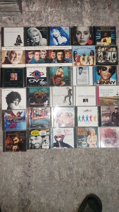 Продавам 167 оригинални диска