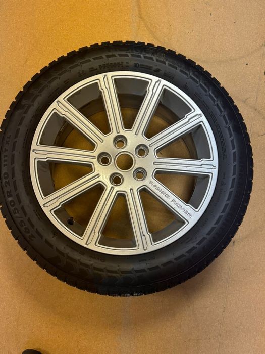 Шины с дисками Range rover