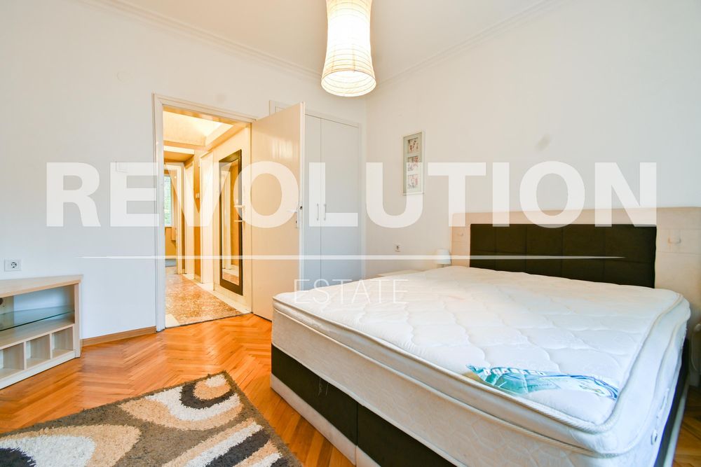 Дава се под наем Тристаен апартамент в София, Център - 86 кв.м за 800 € - Снимка #7