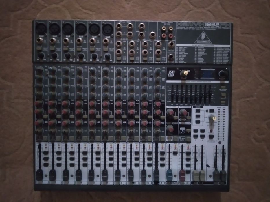 Behrenger pult sotiladi