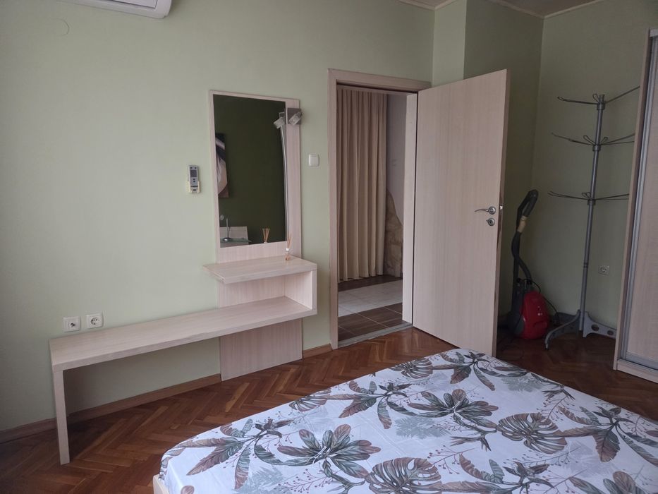 Дава се под наем Тристаен апартамент в Русе, Хъшове - 93 кв.м за 398.82 € - Снимка #8