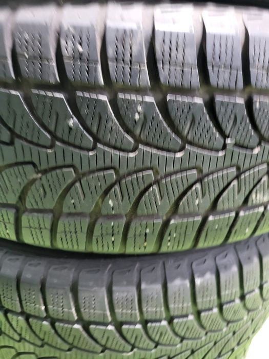 4 бр зимни 235/60/18 Bridgestone