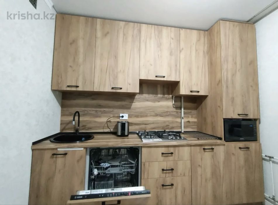 Продам 3 к кв в 11 мкр