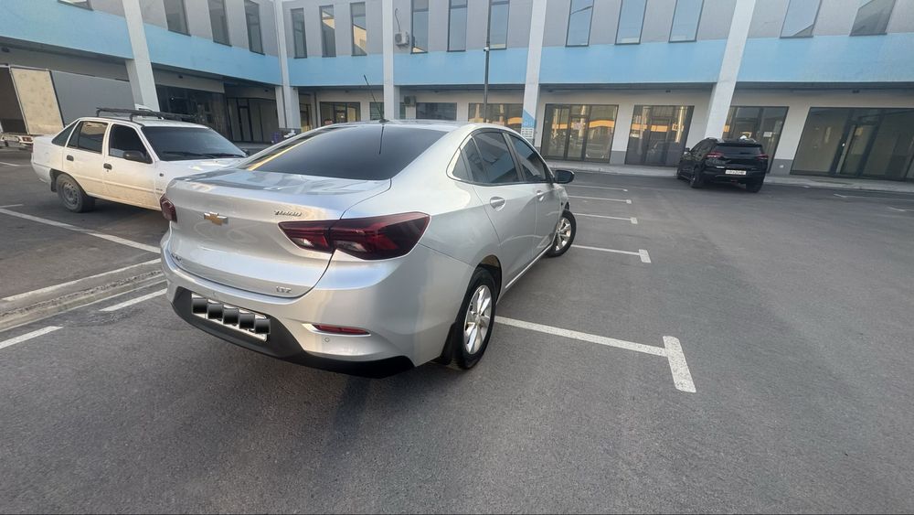 chevrolet onix ltz turbo