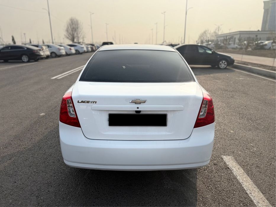 Срочно продается автомобиль Gentra