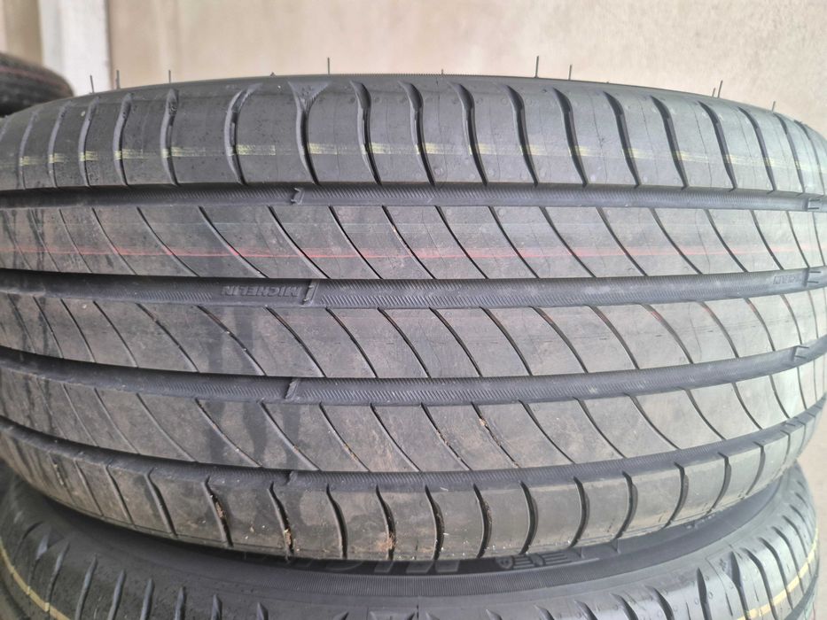 4 Anvelope de VARA - 215/45/18 - Michelin E-Primacy - NOI - DOT 2025 !