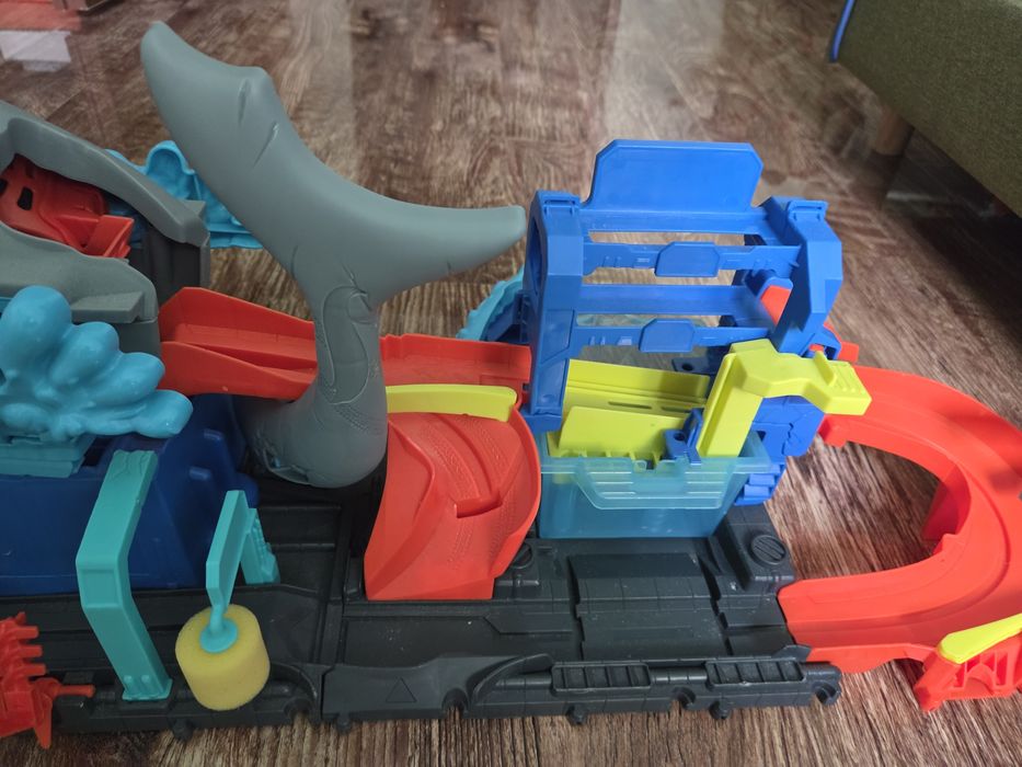 Hot wheels  city  rechin