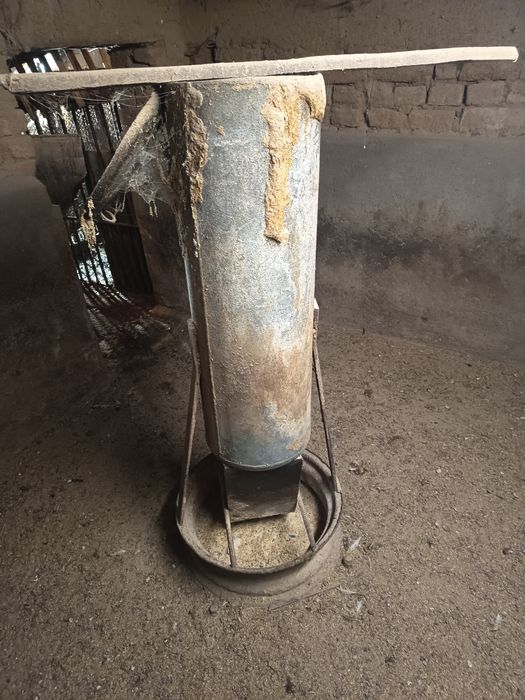 Хранилка за прасета