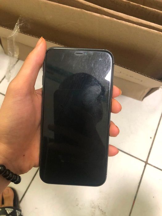 iPhone 11 с каробкой 70.000тг