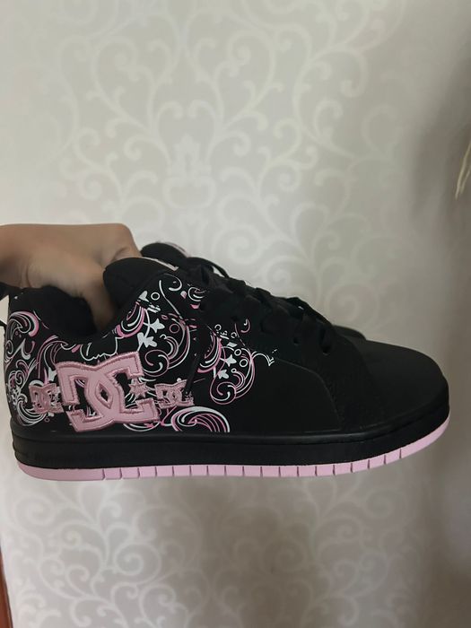 продам кроссовки DC shoes