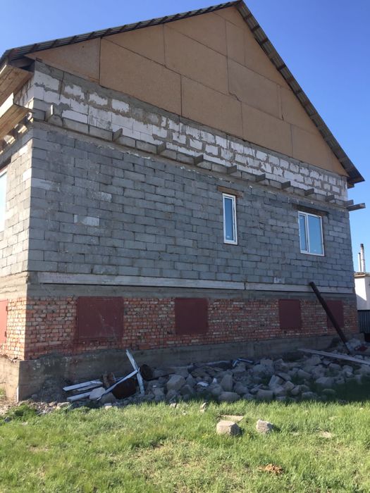 Недвижомость.