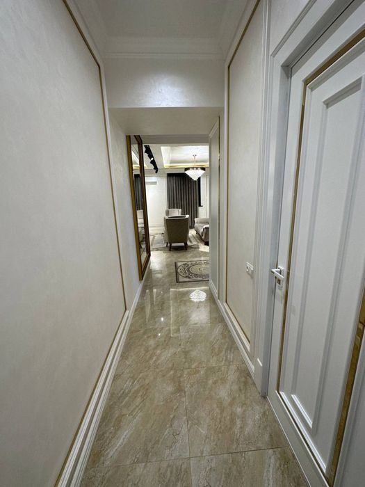 Продаётся нежилое цокольное помещение под офис