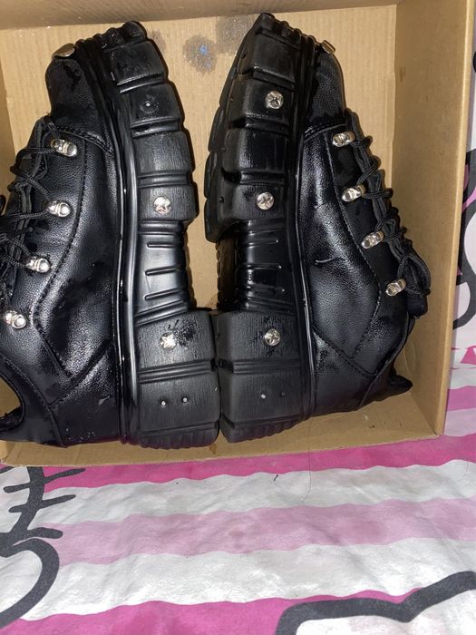 New Cropp обувки