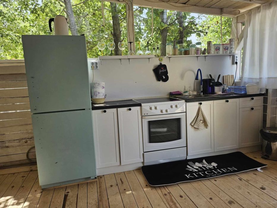 Каравана къмпинг китен