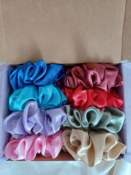 Сатенени скрънчита в кутия