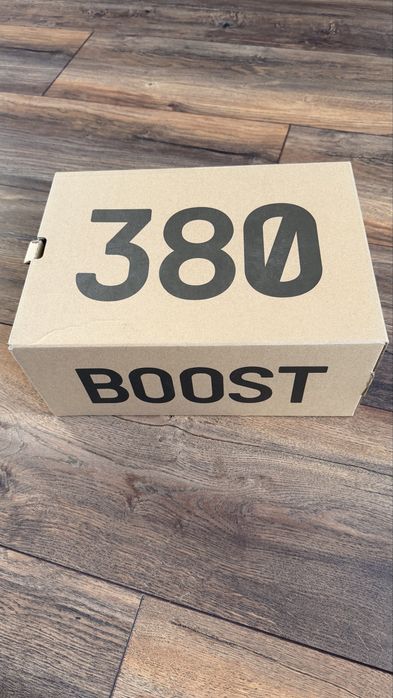 Adidas yeezy 380