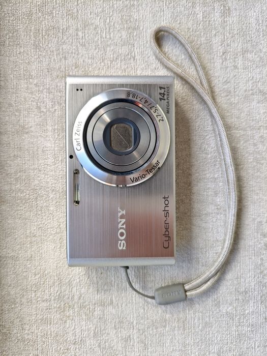 Фотоапарат Sony Cyber shot DSC-W320