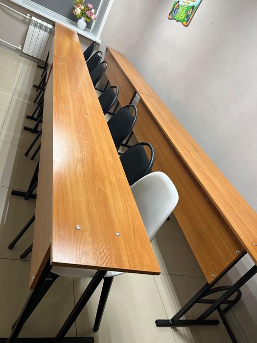 Продам 4 длинных парты