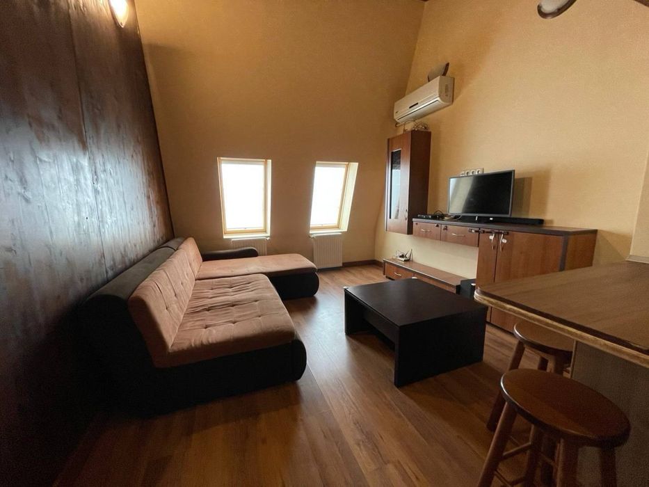 Apartament cu 3 camere de inchiriat