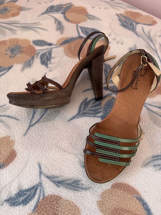 Босоножки летние