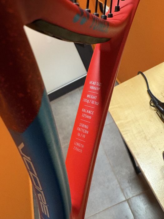 Теннисная ракетка Yonex VCORE