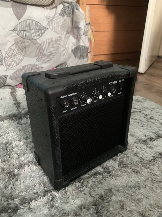 Китара Storm+усилвател Storm