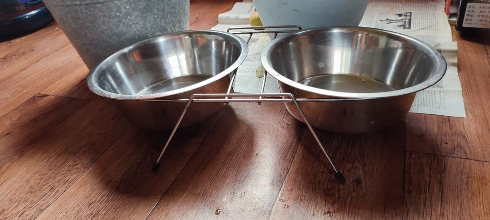 Продам собачьи миски