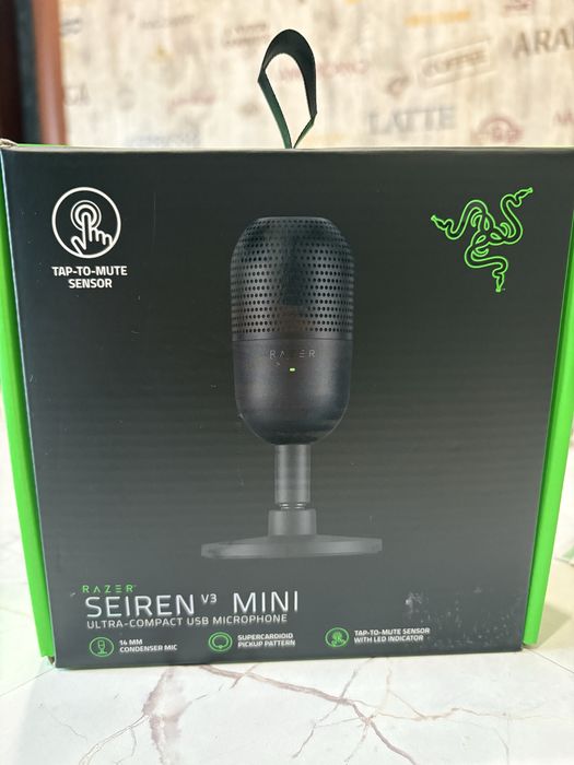 Микрофон Razer SEIREN V3 мини