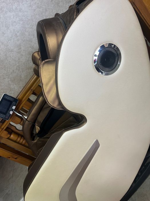 Масажен стол с bluetooth