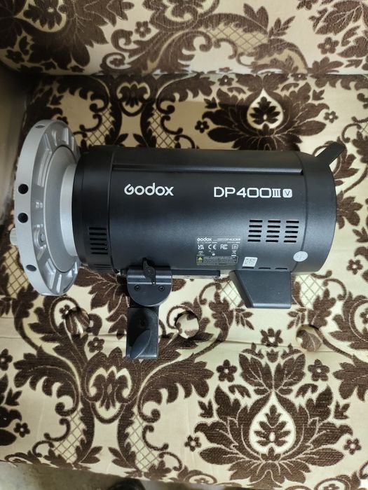 Импульсный свет Godox DP400III-V