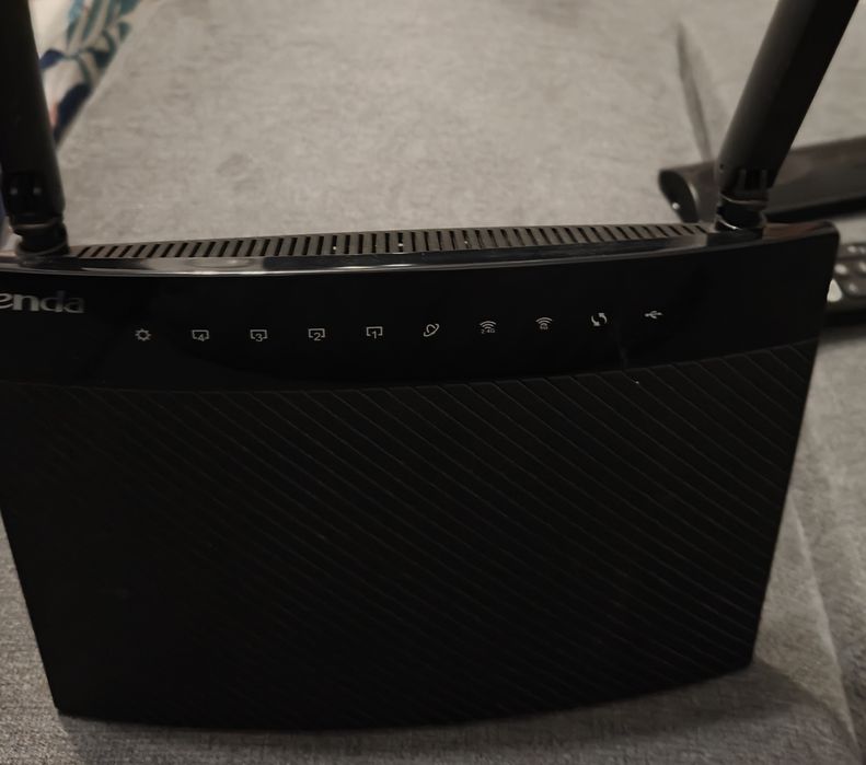 Tenda AC1200 WIiFi Router AC9