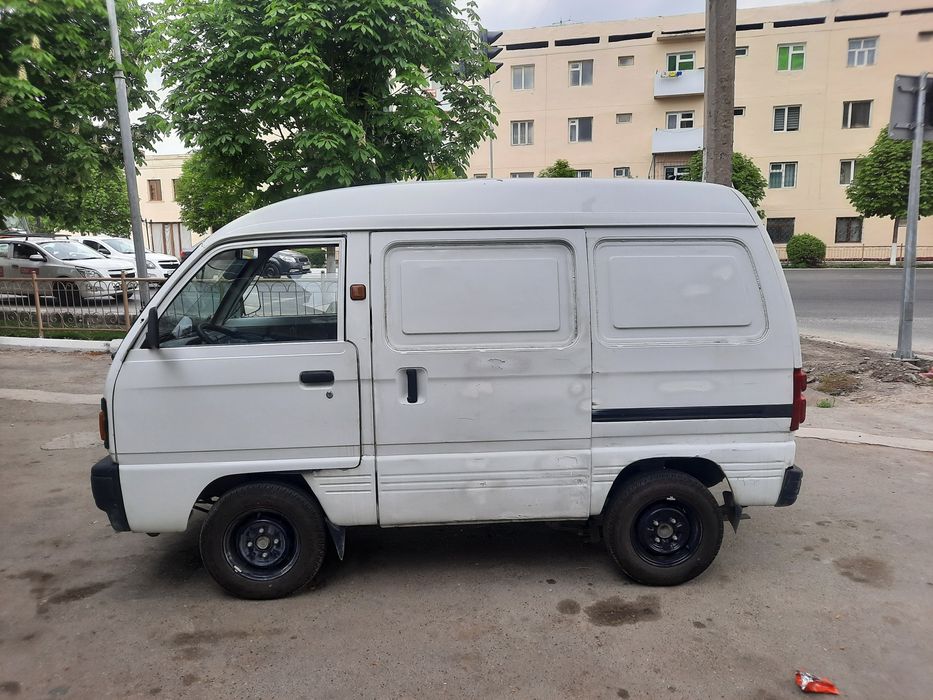 Damas mashinasi sotiladi