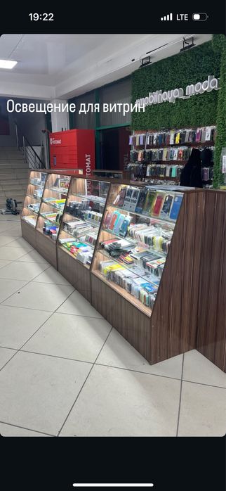 Ремонт торговых витрин и островков