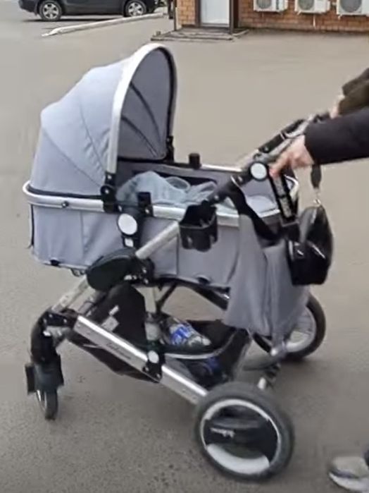 Продам детскую коляску