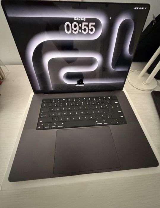 MacBook Pro 16” M4 Pro, 24 GB / 512 GB, Space Black. 2024-yilgi.