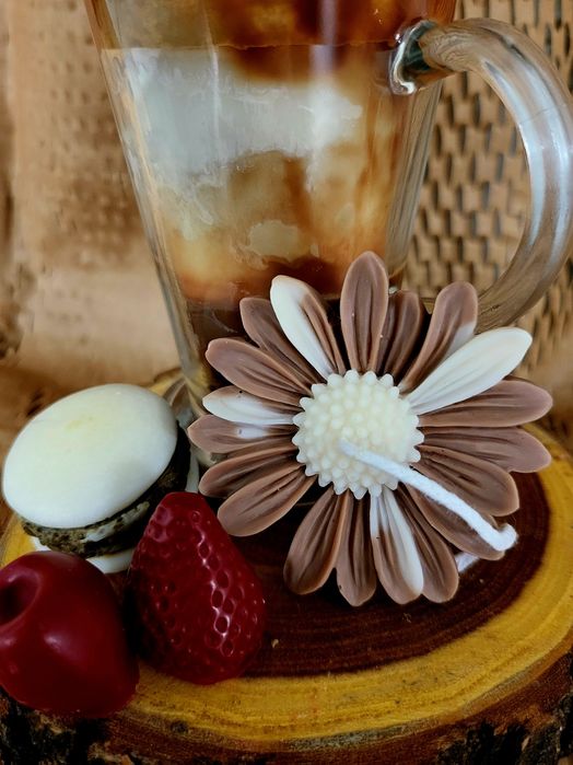 Ароматни Соеви Свещи, както за 8 март , така и  за Свети Валентин за п