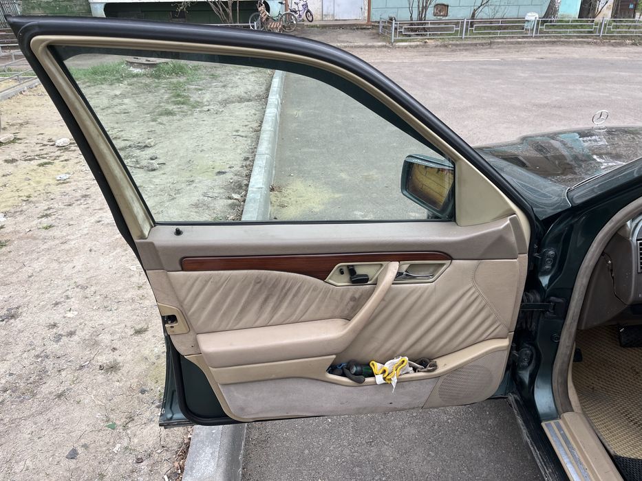 Продам Мерседес бенс