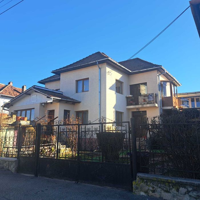Casă în Câmpulung Argeș