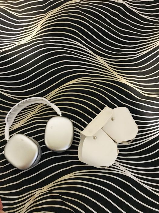 Срочно Продаю airpods max