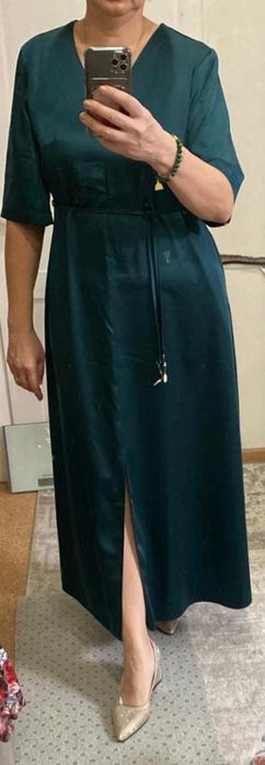 Продам камзол и платья