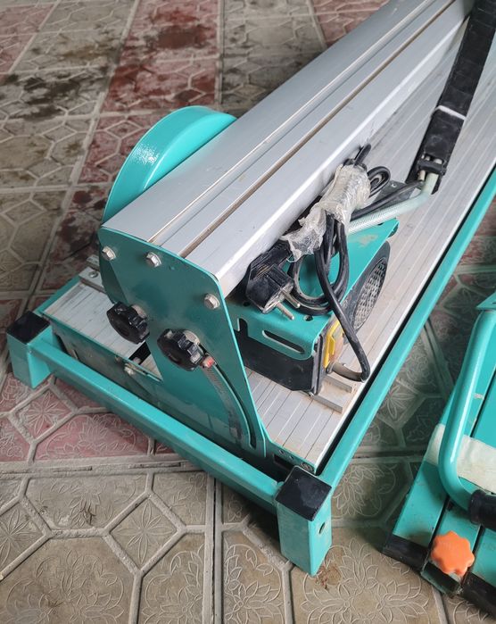 ПЛИТКОРЕЗ, в хорошем состояние. ПРОДАНО