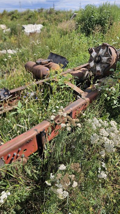 Рама камаз тягачь, рессоры, мост