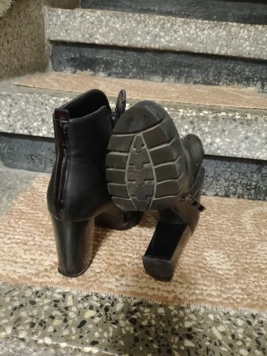 Ботуши и боти номер 37